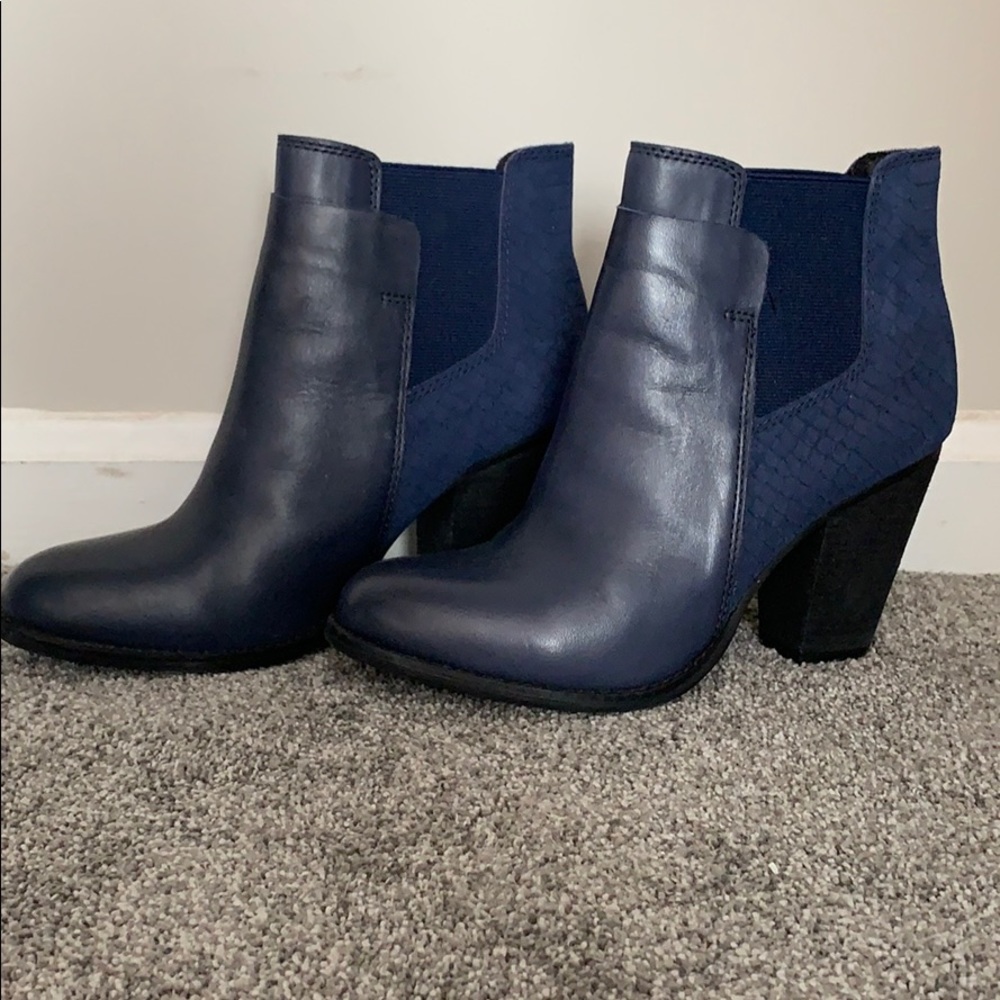 Blue suede shoes